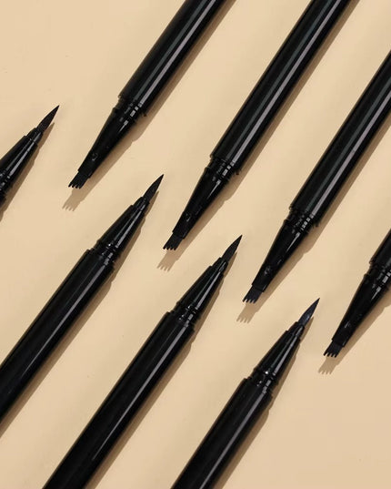 Define 2 in 1 Instant Thickness Brow Pen